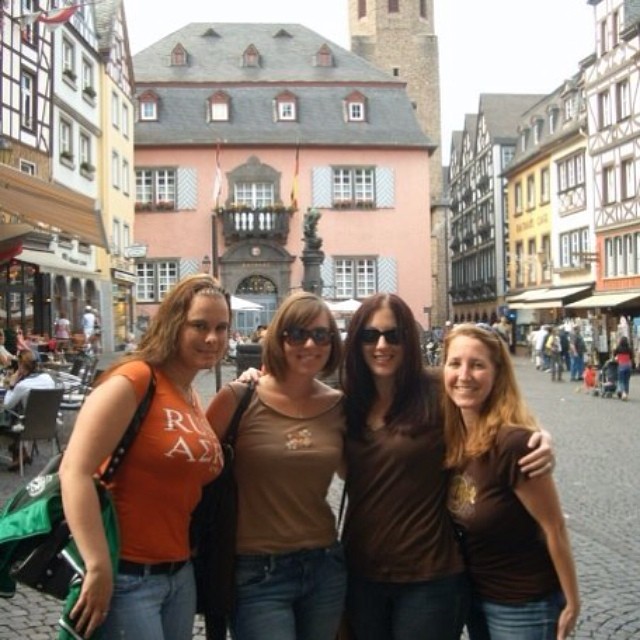 Cochem Wine Festival 2009 or AKA the good ol' days in Deutschland. #tbt #expat #expatlife #cochem #wine #festivals #travel #germany